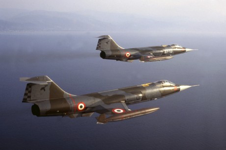 F-104 checkered