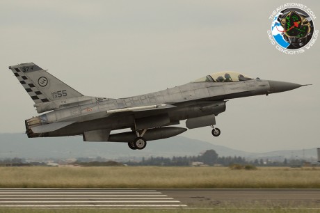 F-16 checkered