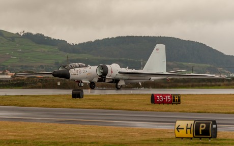 WB-57F refuels at Lajes