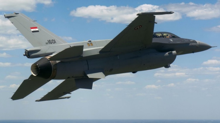 The Aviationist » Iraq’s brand new F-16 Block 52 makes first flight ...