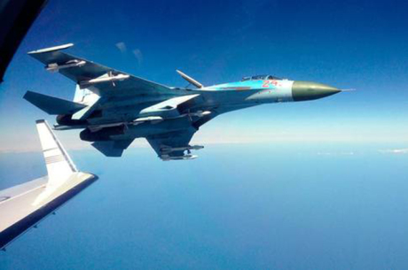 Su-27 intercept