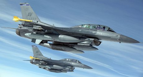 F-16 AV refuel over Estonia