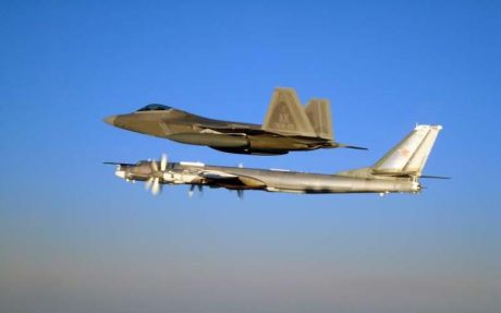 F-22 Tu-95
