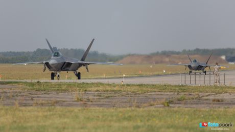 F-22s in Poland_03