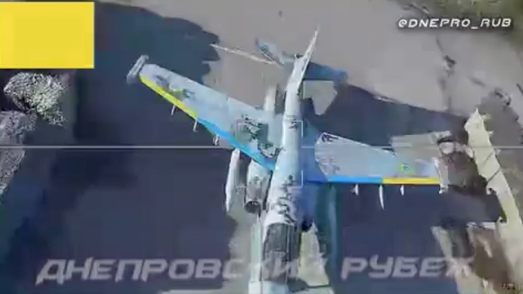 Watch This: Russian Lancet Attack Drone Strikes Ukrainian Su-25 Decoy