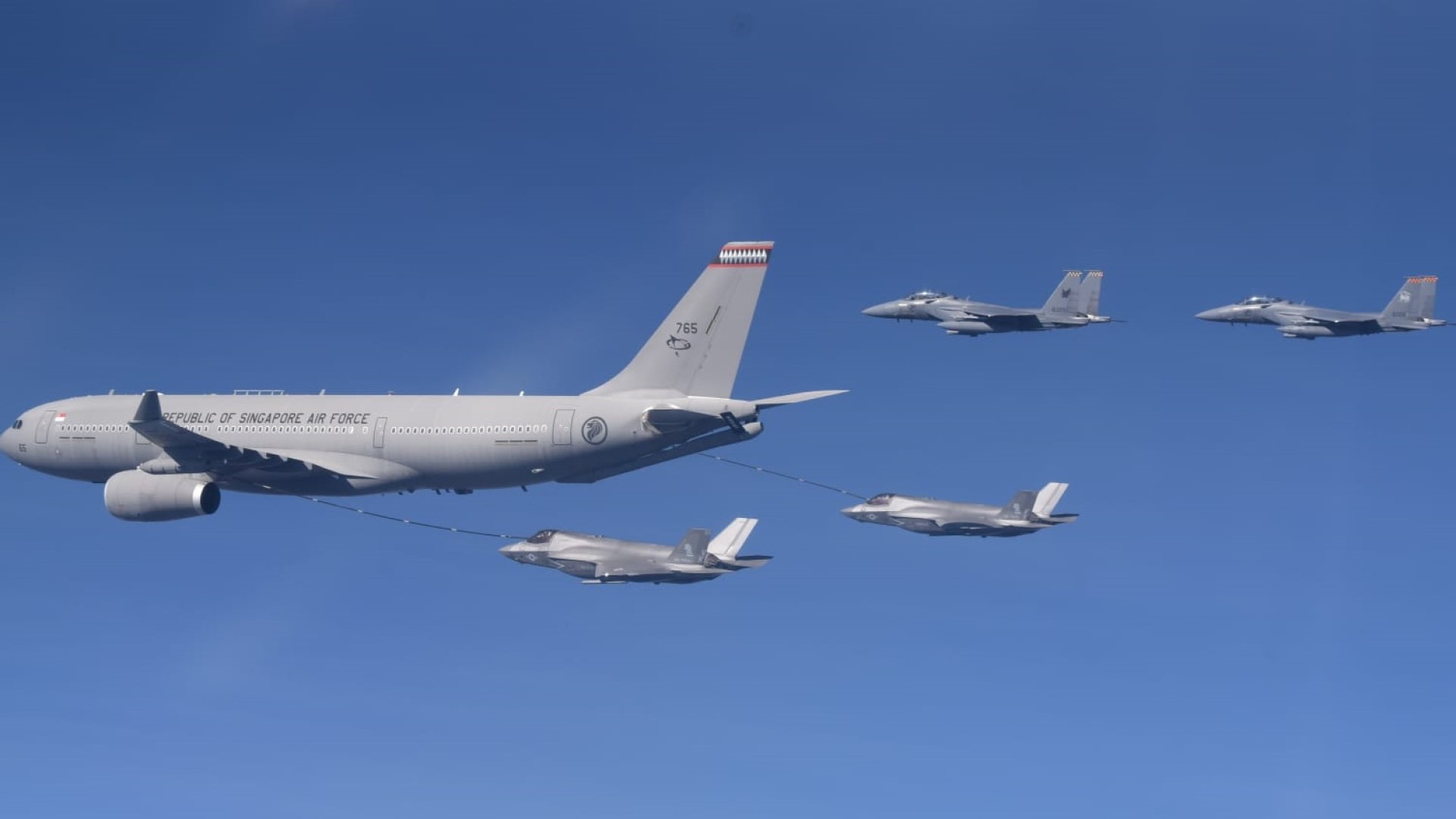 Picture1 F35 MRTT Formation