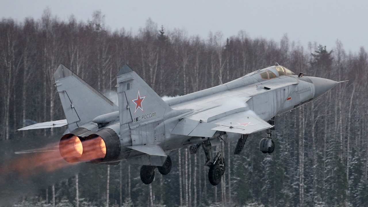 For The Second Time In Three Days Russian MiG-31 Intercepts U.S. B-1 Bombers Over Barents Sea