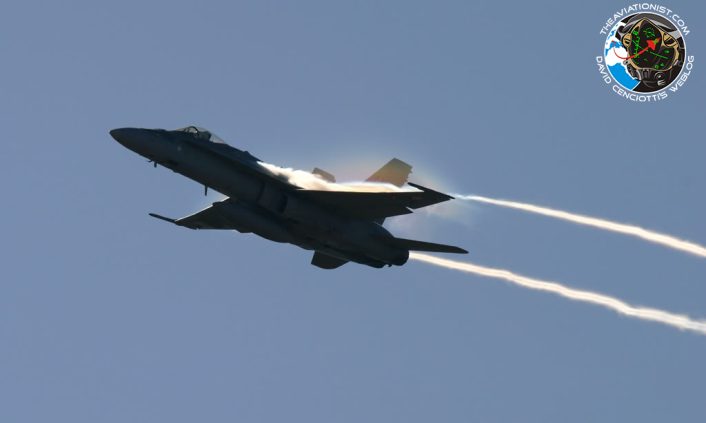 F-18 condensation cloud 2