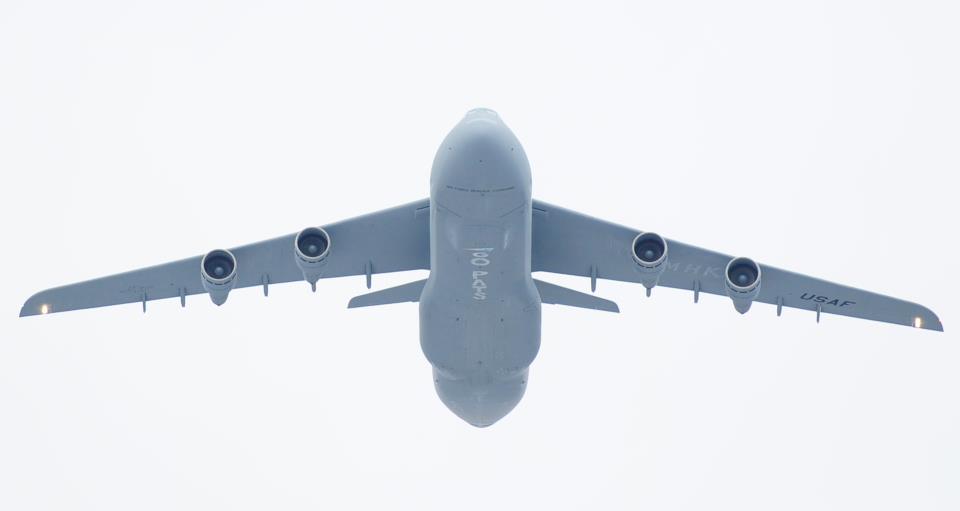 If you wondered why a C-5 Galaxy performed the flyover at Gillette Stadium  before the AFC Championship game. - The Aviationist