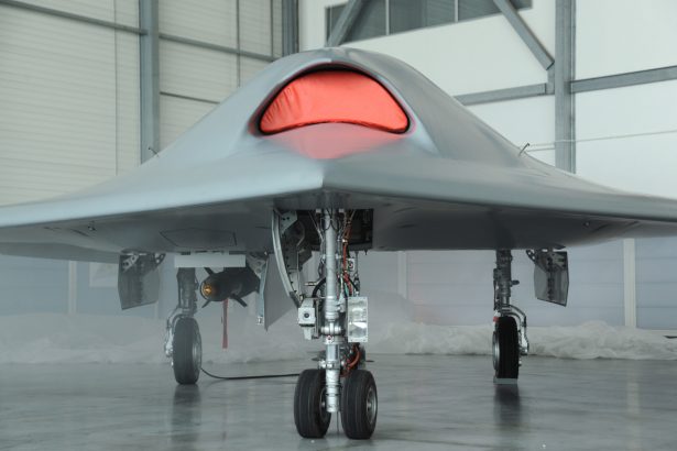 First European experimental stealth combat drone rolled out: the nEUROn ...