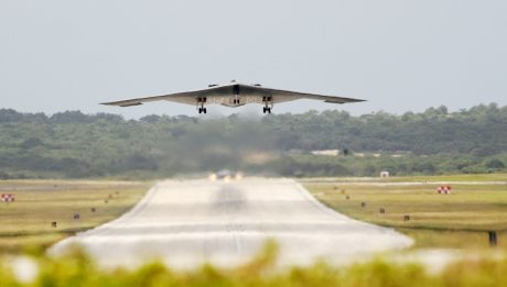 B-2s arrive at Andersen