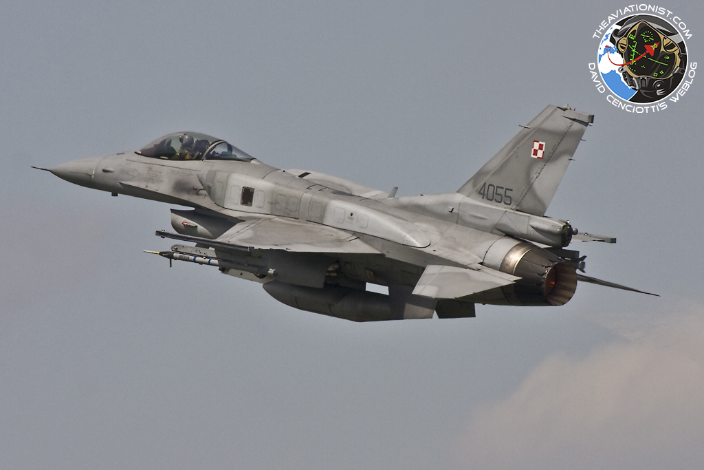 Poderío Militar: Fuerza Aérea de Polonia. F-16 o F-35?