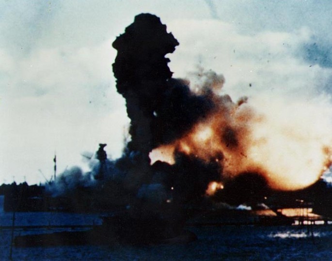 USS Arizona explodes