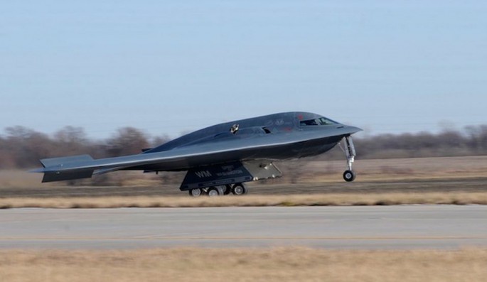 Just In: Watch This Video (with Radio Comms) Of Two B-2 Spirit Arriving 