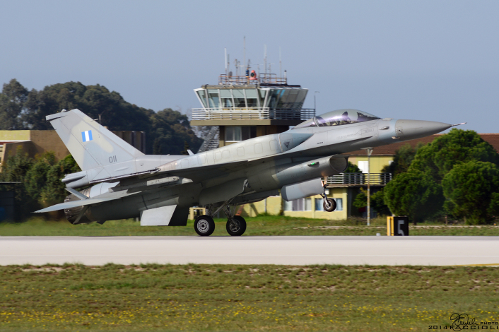 F-16 HAF landing