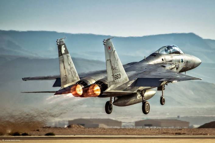 F-15 take off afterburner