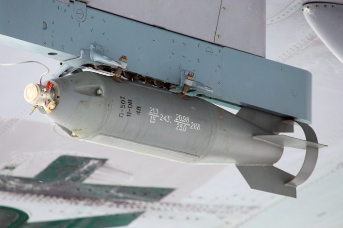 الدعم الجوي القريب في بيئات العمل المتطورة T-50-bomb-706x470