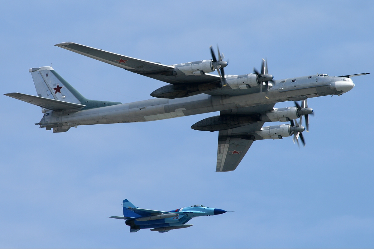 Tu-95-crashed.jpg