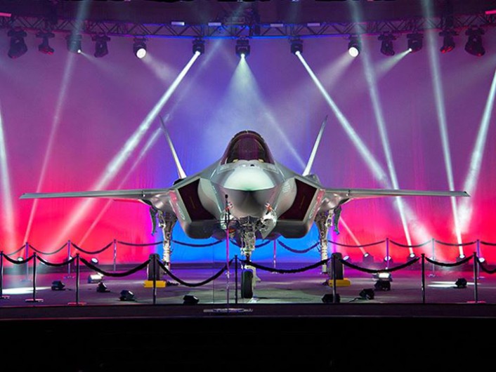 F-35 RNoAF roll out front