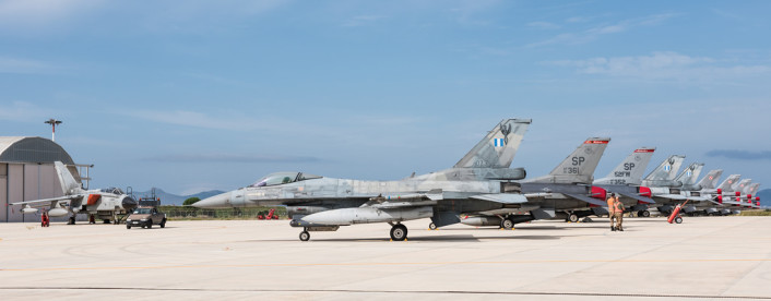 F-16s apron
