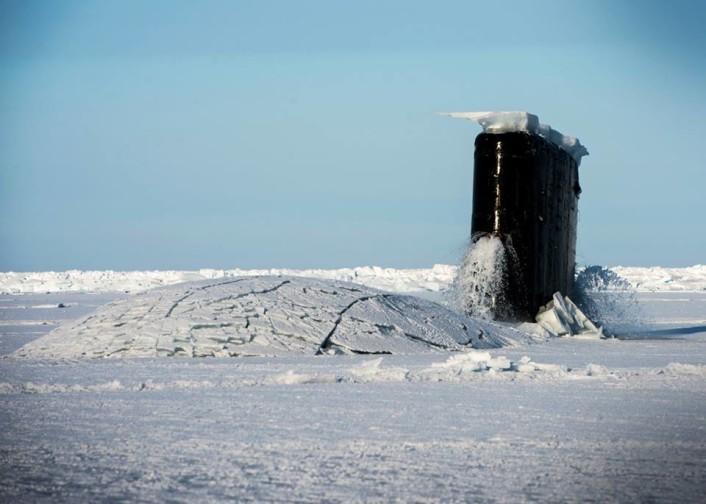 US Submarine emerges at the North Pole