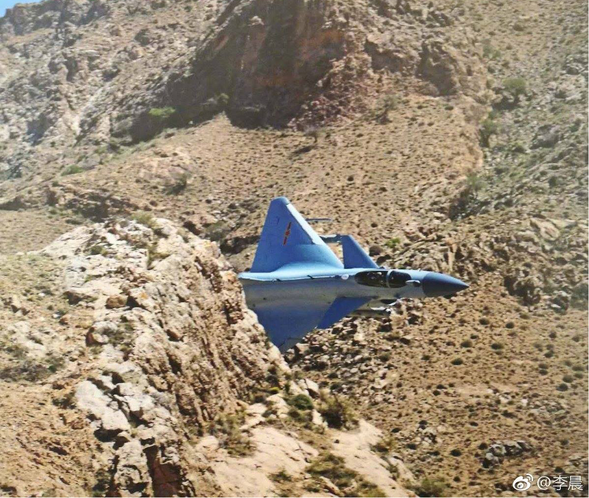 Upcoming Sky Hunter Movie Featuring PLAAF Combat Aircraft Exposes 