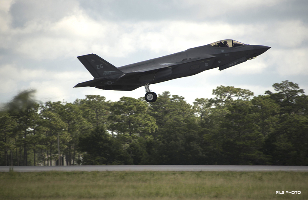 F-35-nose-down-top-file-photo.jpg