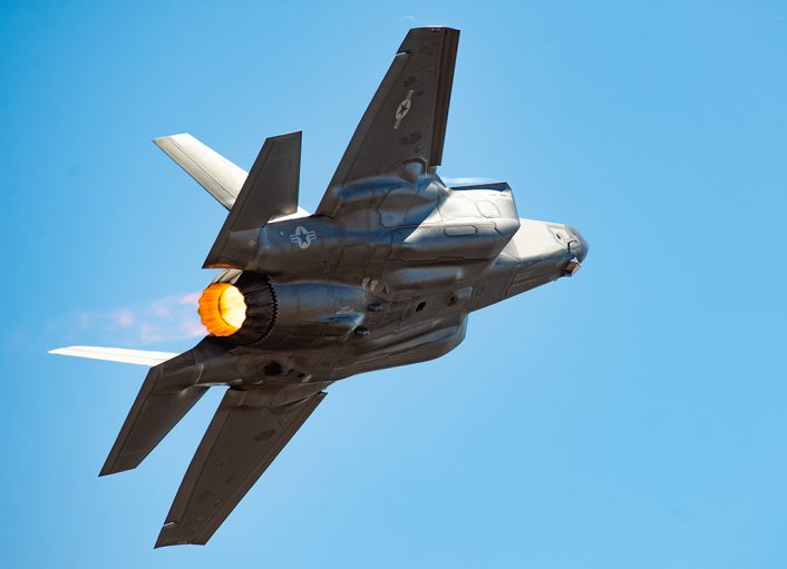 [Photo] First F-35 sporting 