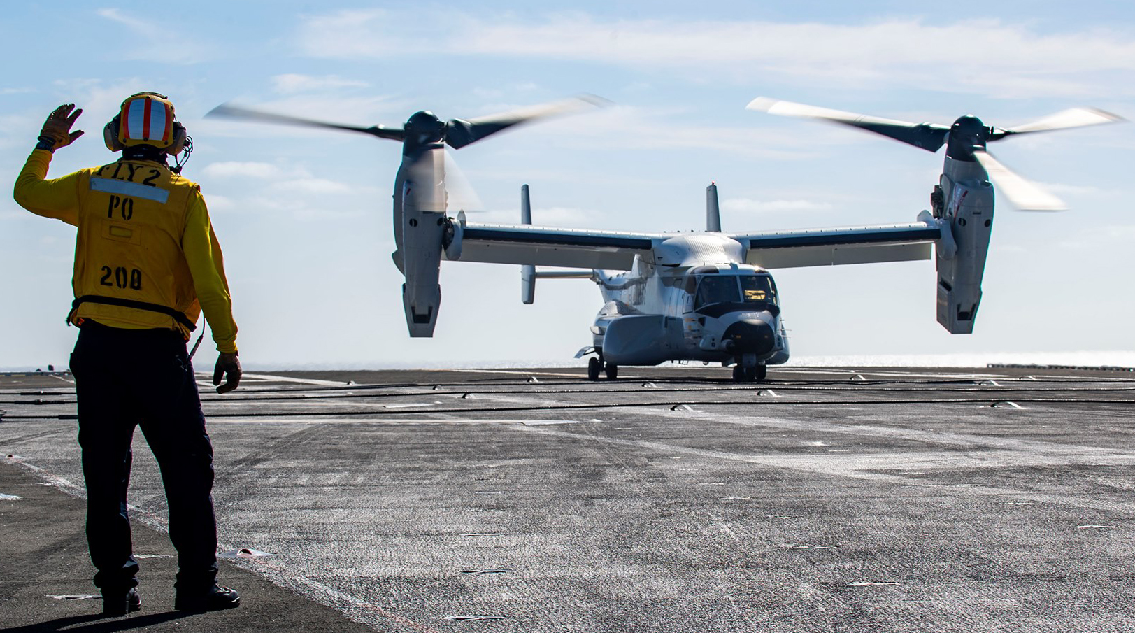 Cmv 22b Osprey Makes First Ever Landings And Take Offs From An Aircraft Carrier The Aviationist