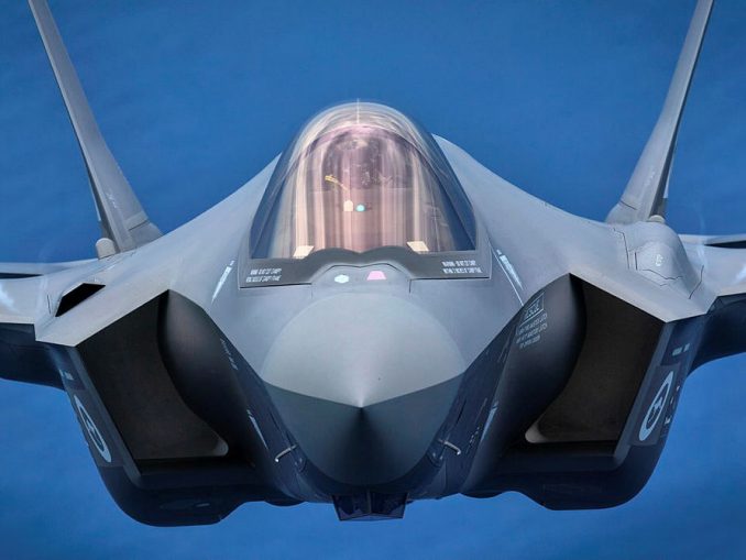 Here Are The First Images Of Lockheed Darkstar On Display At Edwards ...