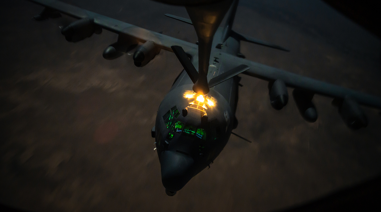 Check Out This Photo Of A U.S. AC-130J Gunship Refueling Night The Persian Gulf Area - The Aviationist