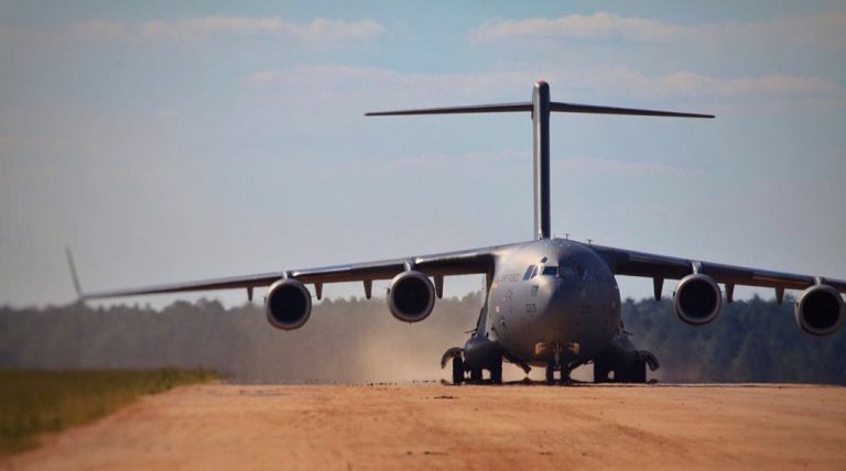 RAF C-17 Trained For The First Time To Operate From Austere Runways ...