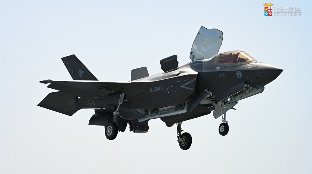 Italian F-35B Lands For The First Time On Italy's ITS Cavour Aircraft ...