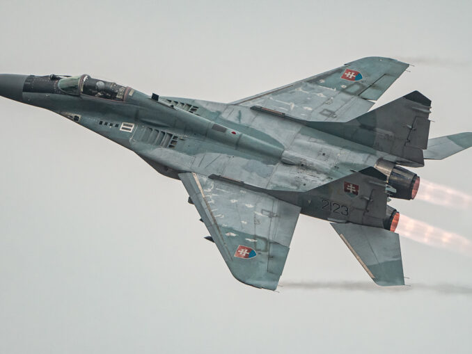 MiG-25 Defection: How A Soviet Pilot Brought A Secret Warplane To The ...