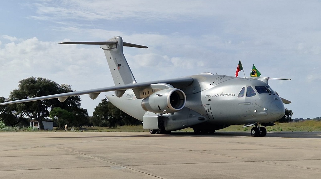 Embraer diz que aeronave KC-390 de Portugal é primeira a operar fora do  Brasil