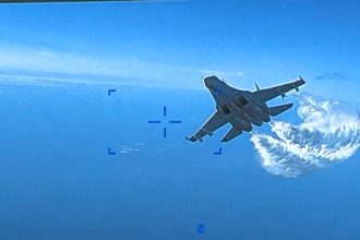 Su-27 intercept