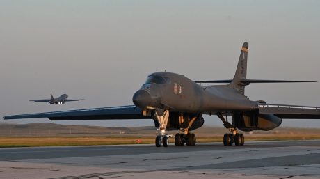 B-1B Bomber Crashes While Landing At Ellsworth AFB, Crew Ejects Safely ...