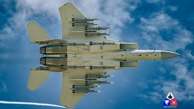 Boeing F-15QA Advanced Eagle Demo Flies With 12 AIM-120 Missiles During ...