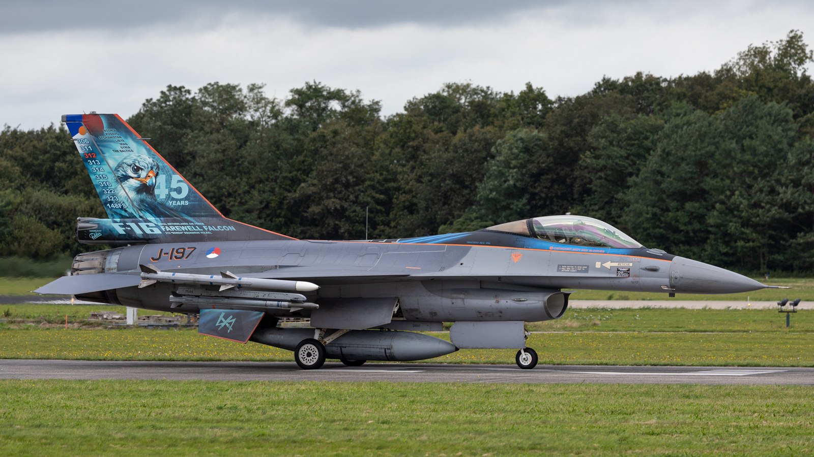 Final Flight: The Dutch F-16's Farewell Flight At Volkel Air Base - The ...