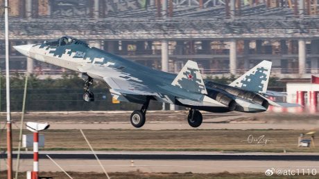 Prototypes of Su-57 Make Debut at Chinese Airshow, Offering Unprecedented Access to the ‘Felon’