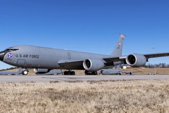 KC-135 crews DFC