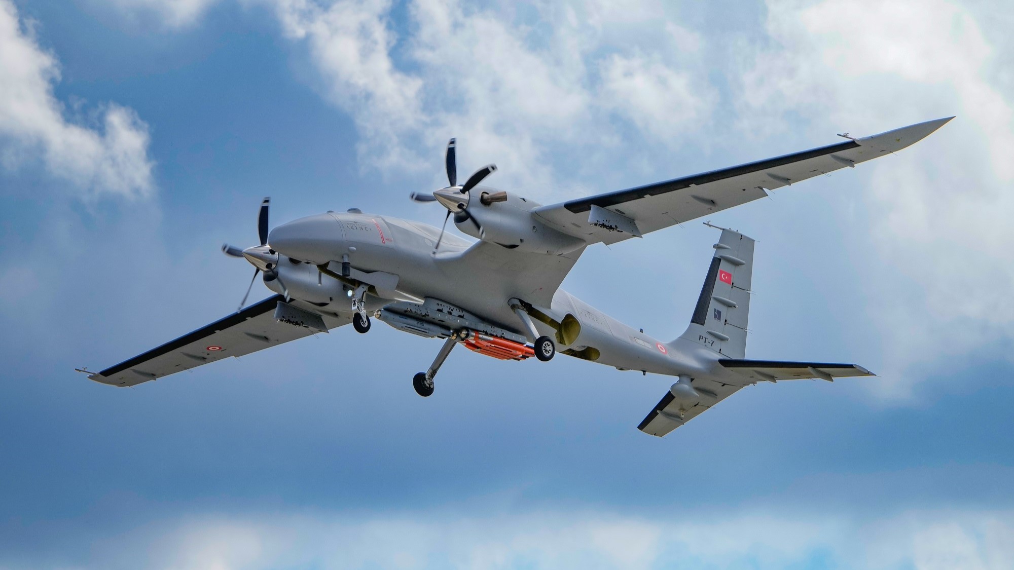 Baykar Signs Deal with Indonesia for TB3, Akinci Drones and Production Facility