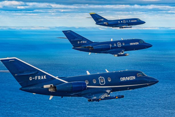 Towed target falls from Falcon 20