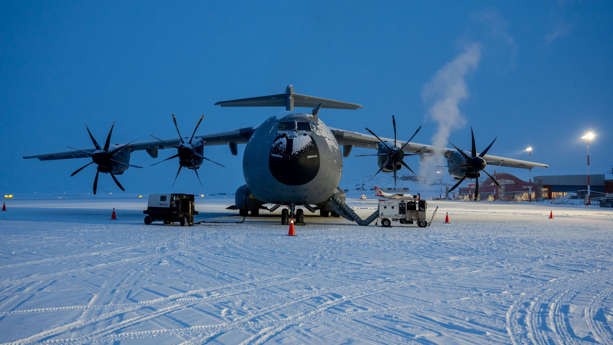 French Air Force Tests A400M for Arctic Operations on Icy Runways in Canada and Greenland