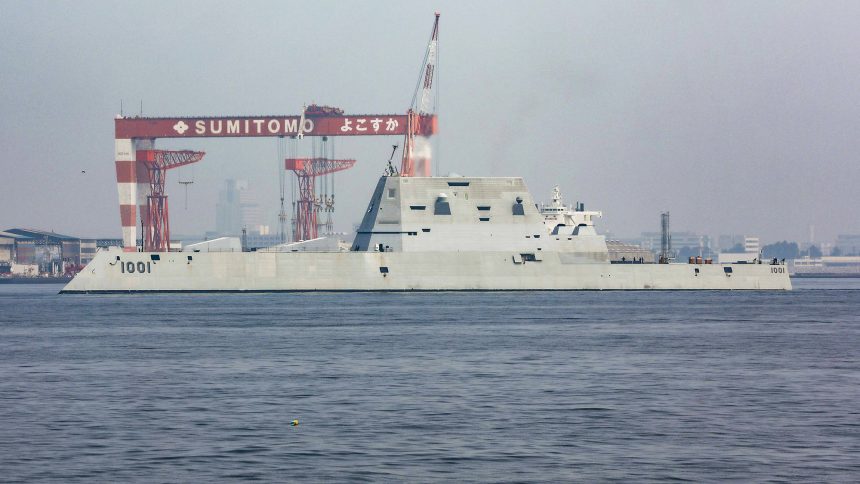 USS Michael Monsoor Arrives in Japan