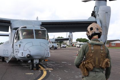 Army Aviators Fly MV-22