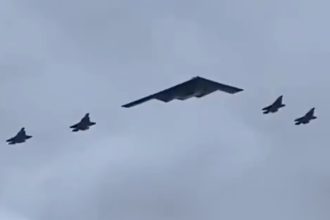 B-2 flyover Putin