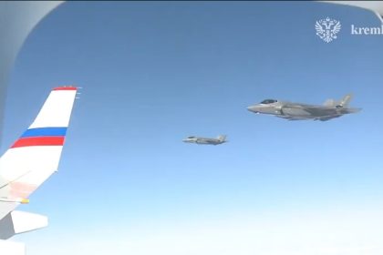 F-35 escort Putin