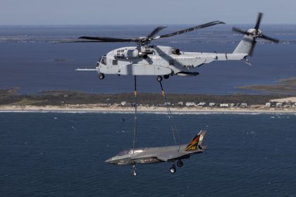 F-35B BF-01 Lift
