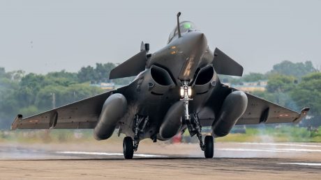 Indian Rafale Downed in Largest Air Battle in Decades Due to Intel Failure on PL-15 Range – Reports